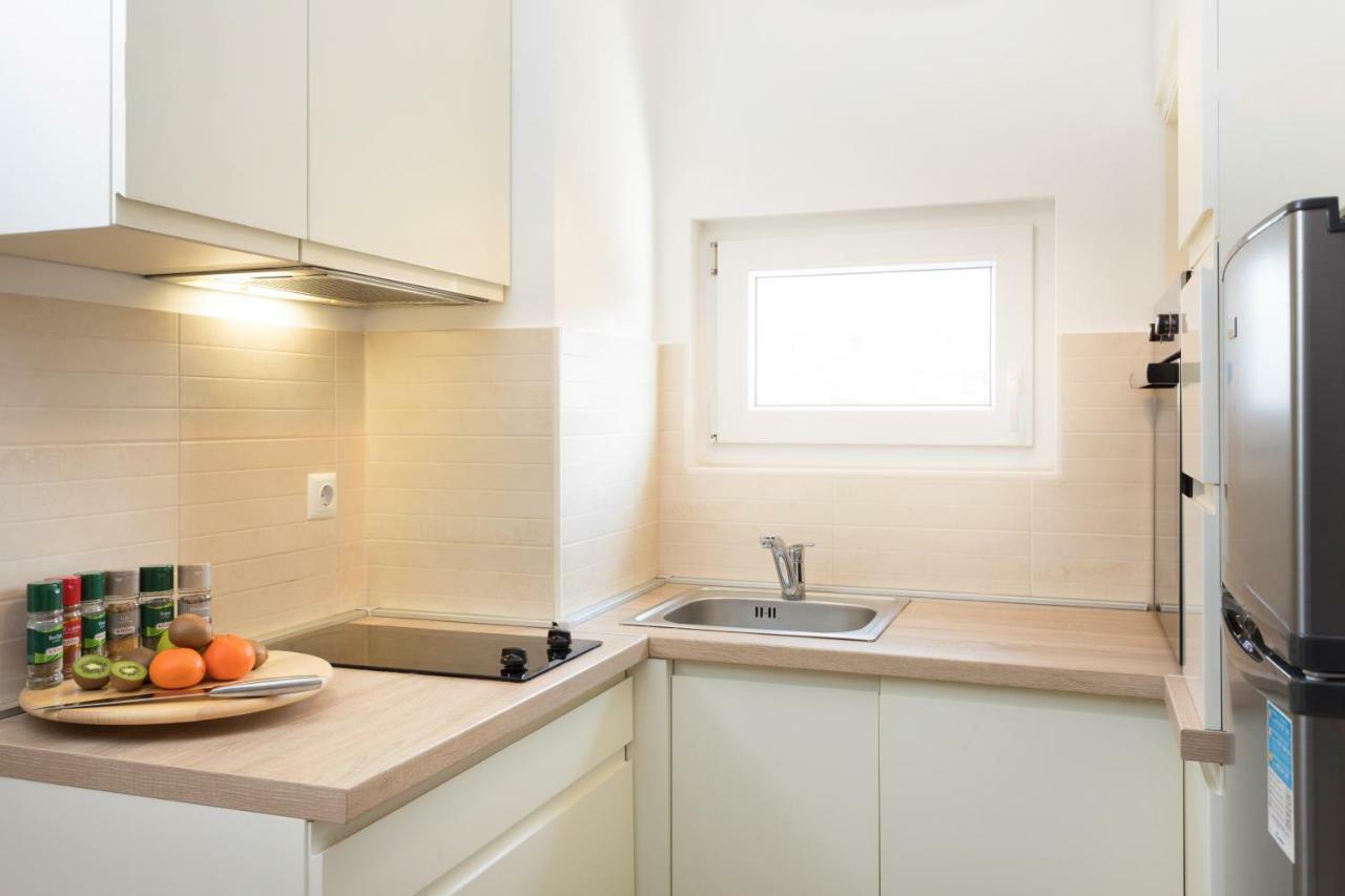 Cute And Sunny Studio In Zagreb With Balcony & Free Parking Eksteriør billede