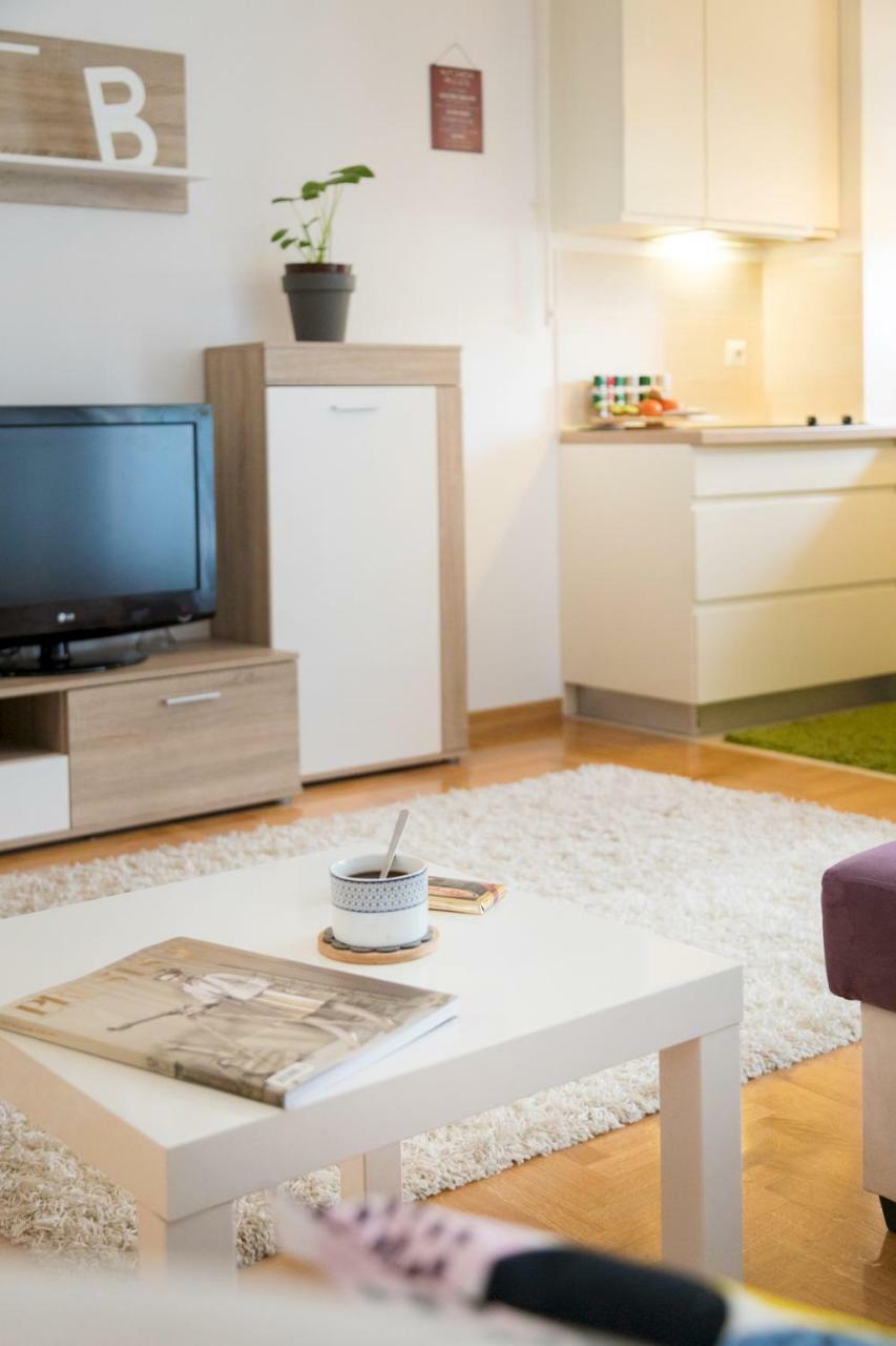 Cute And Sunny Studio In Zagreb With Balcony & Free Parking Eksteriør billede